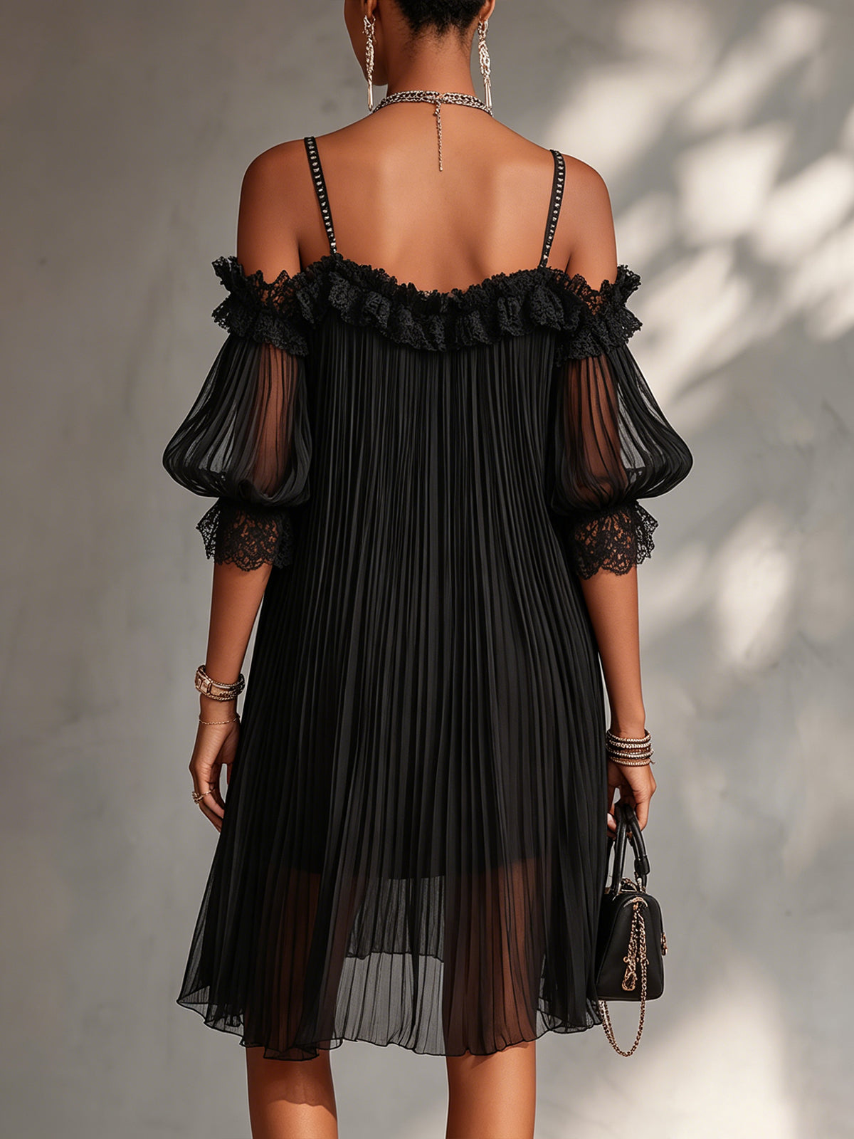 Elyra - Robe mini en chiffon sans épaules avec dentelle