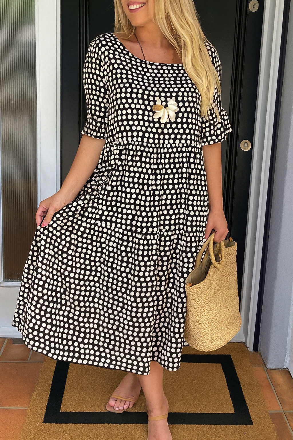 Ramona - Robe midi à manches courtes
