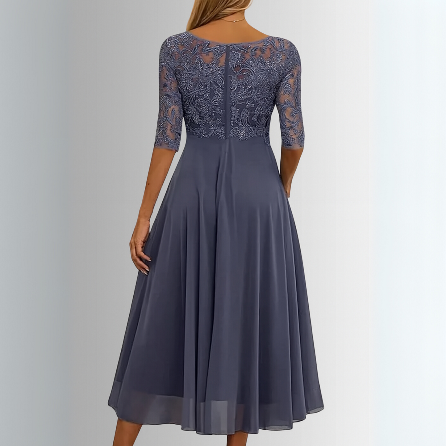 Vanessa - Robe avec dos fermé et dentelle