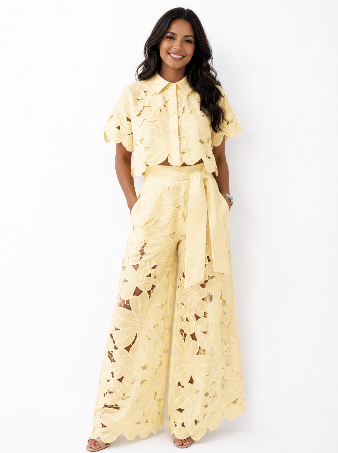 Cynthia - Blouse en dentelle et pantalon