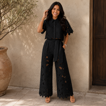 Cynthia - Blouse en dentelle et pantalon