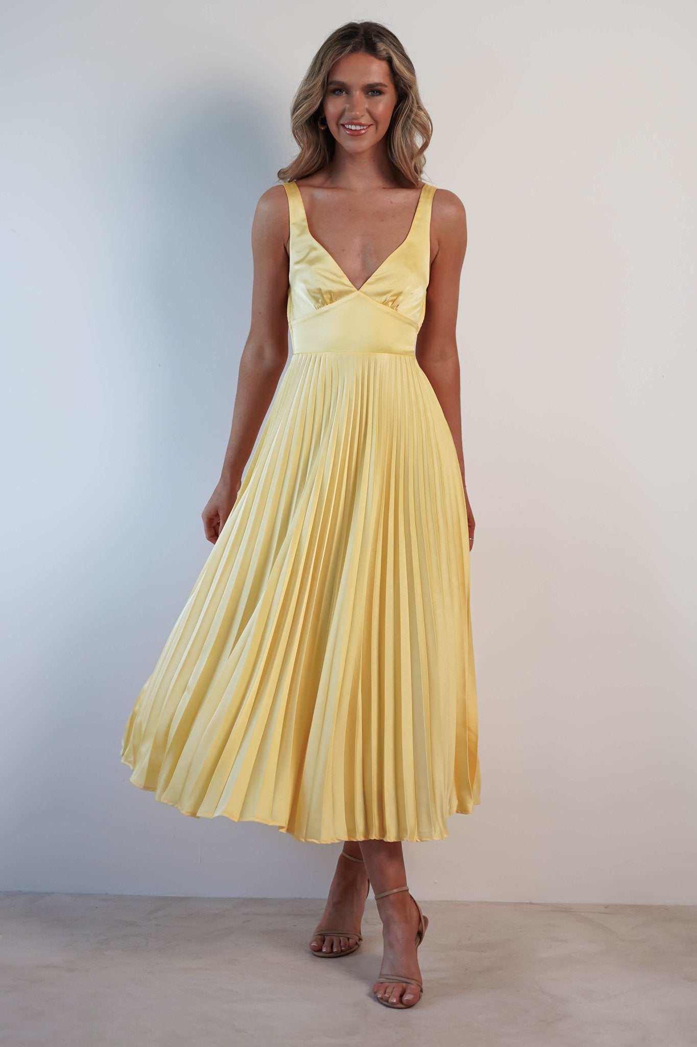 Veloria - Robe maxi plissée fluide