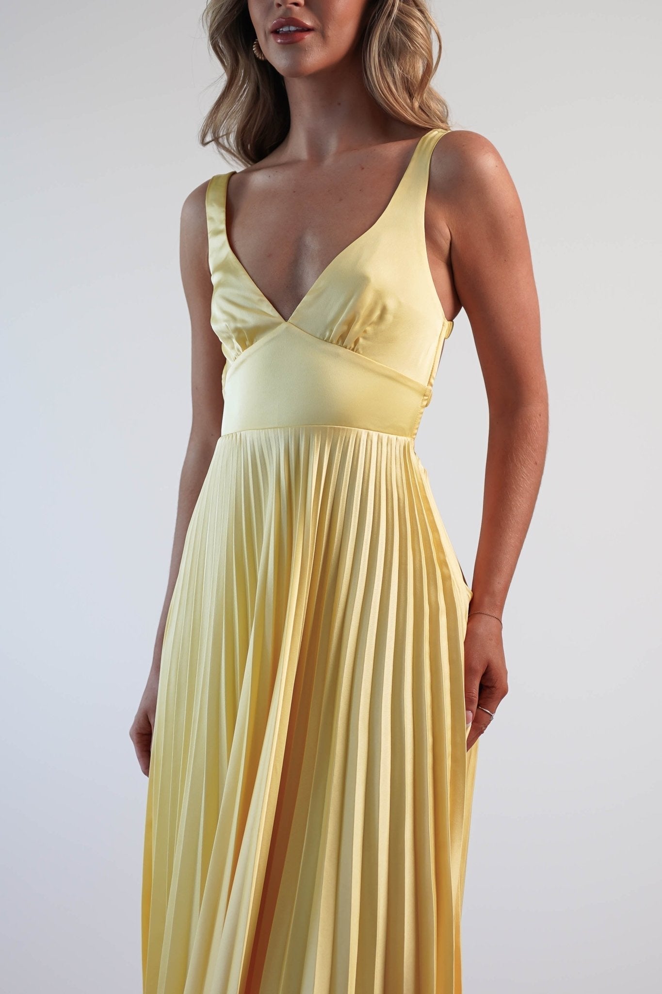 Veloria - Robe maxi plissée fluide