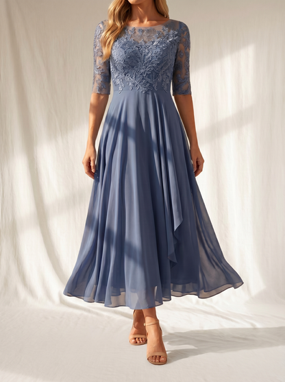 Vanessa - Robe avec dos fermé et dentelle